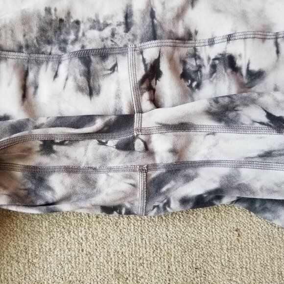 Lululemon Align Pant II 25" Game Day Dark Chrome Black Multi, size 8, NULU - Picture 9 of 9